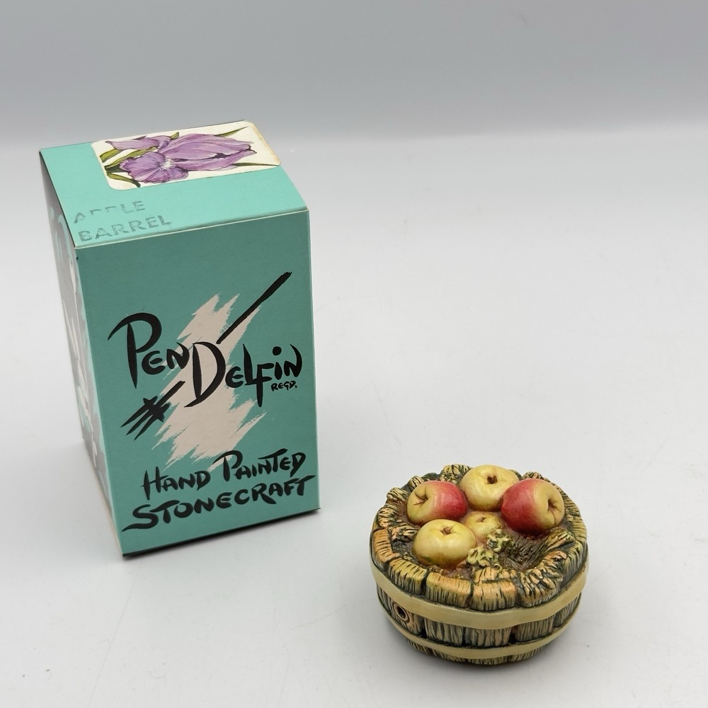 PENDELFIN RABBIT "APPLE BARREL"  MADE IN ENGLAND HANDPAINTED STONECRAFT